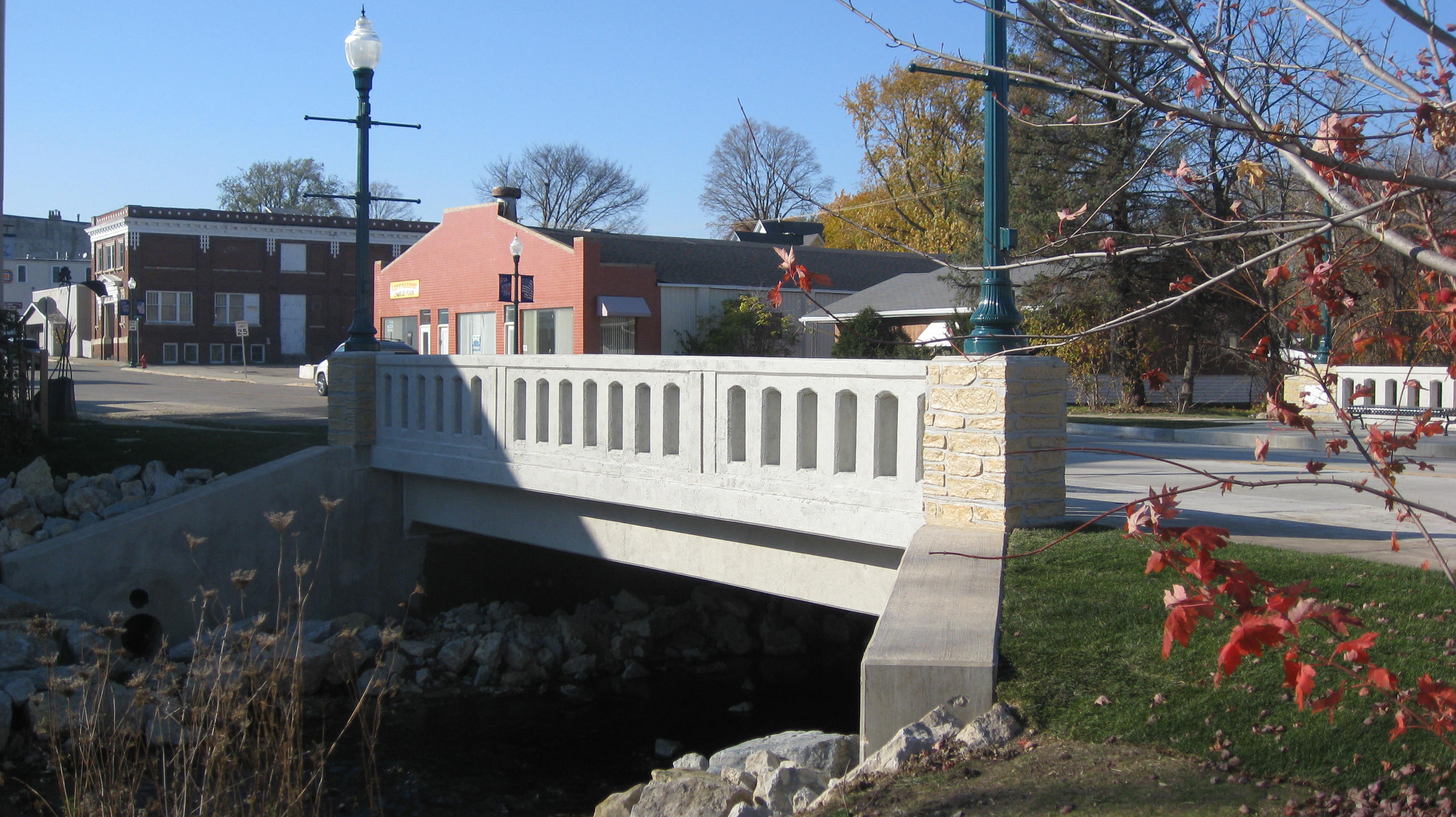View under the Veterans Memorial Bridge in the city of Evansville
